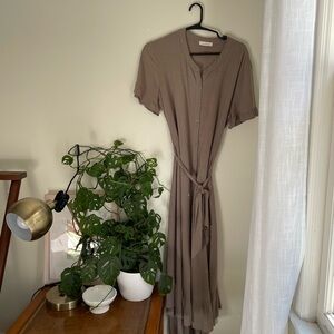 Neuflora Elegant Brown Button-Down Dress